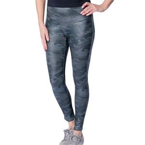 DG2 Diane Gilman Petite Small Slim & Sleek Legging in Grey Camouflage